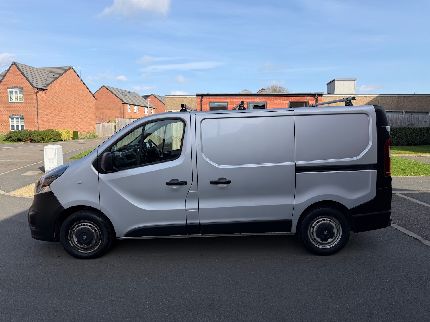 Used Vauxhall Vivaro 2016 for sale - 77667957: Photo 6