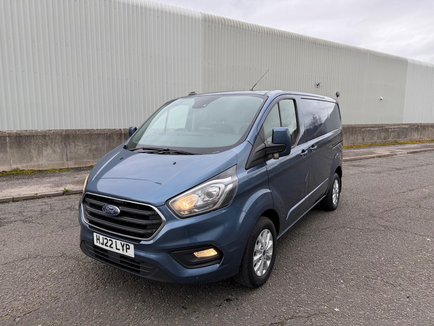 Used Ford Transit Custom 2022 for sale - 77902826: Photo 2