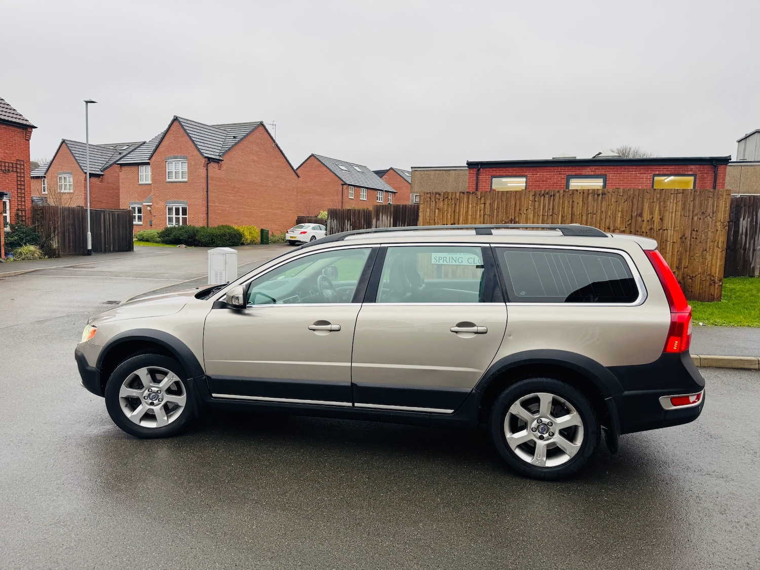 Used Volvo XC70 2009 for sale - 77420509: Photo 5