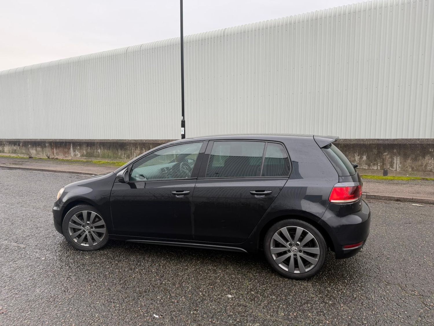 Used Volkswagen Golf 2011 for sale - 77693930: Photo 11