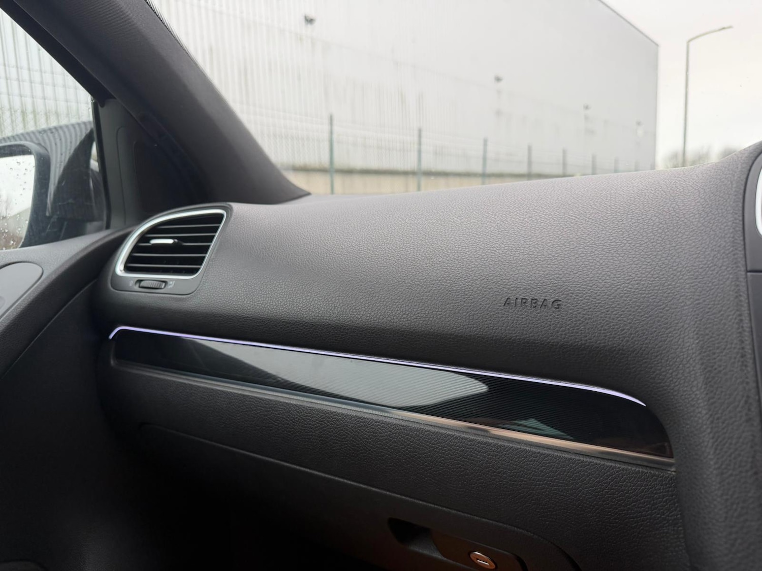 Used Volkswagen Golf 2011 for sale - 77693930: Photo 19