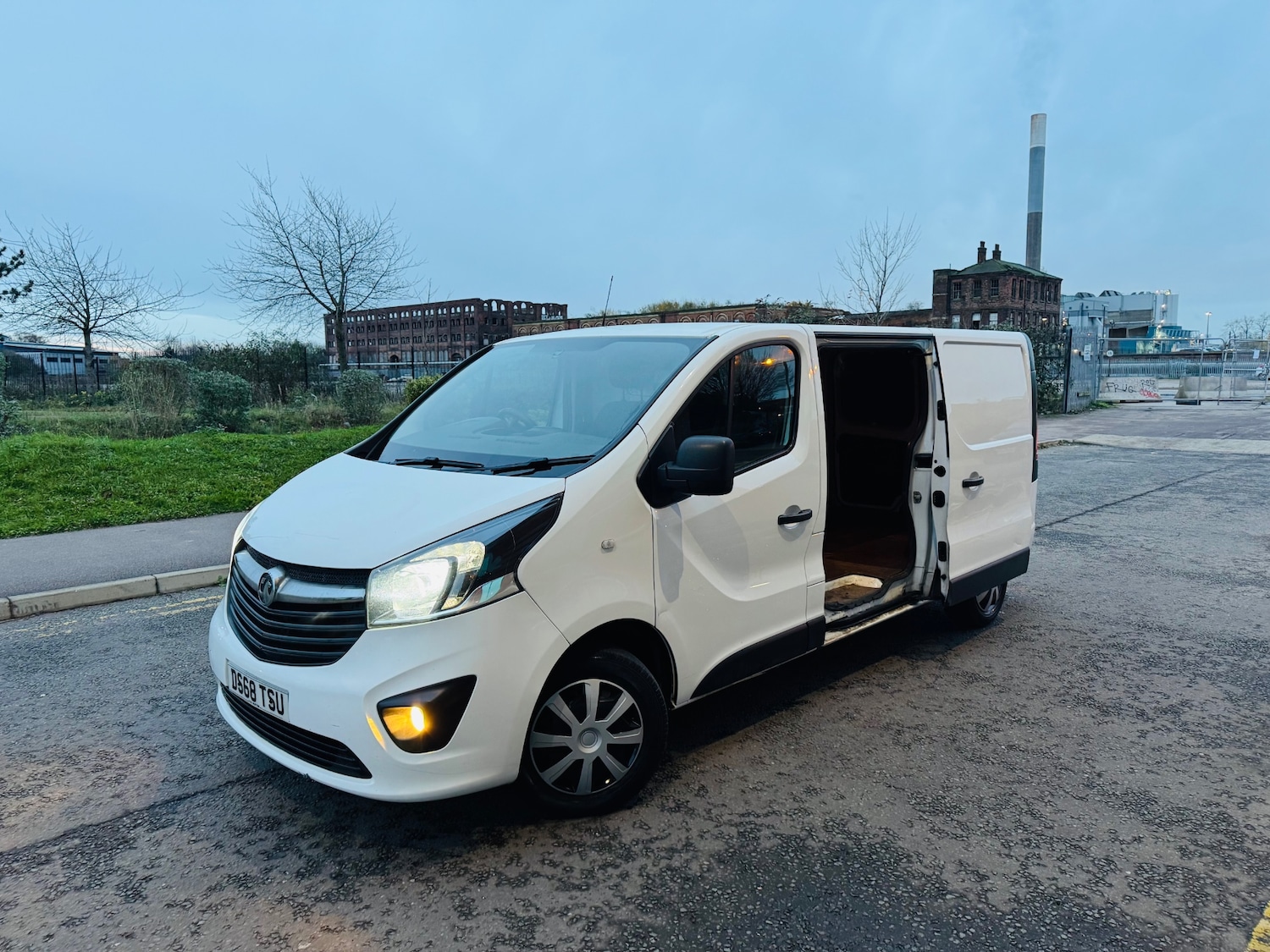 Used Vauxhall Vivaro 2019 for sale - 76834999: Photo 3
