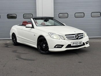 Used Mercedes-Benz E Class 2010 for sale - 76159609: Photo 2