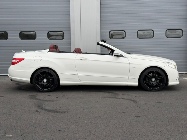 Used Mercedes-Benz E Class 2010 for sale - 76159609: Photo 5