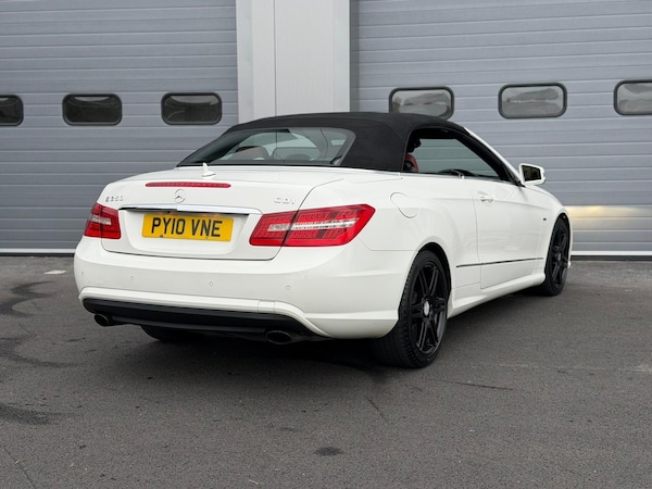 Used Mercedes-Benz E Class 2010 for sale - 76159609: Photo 6