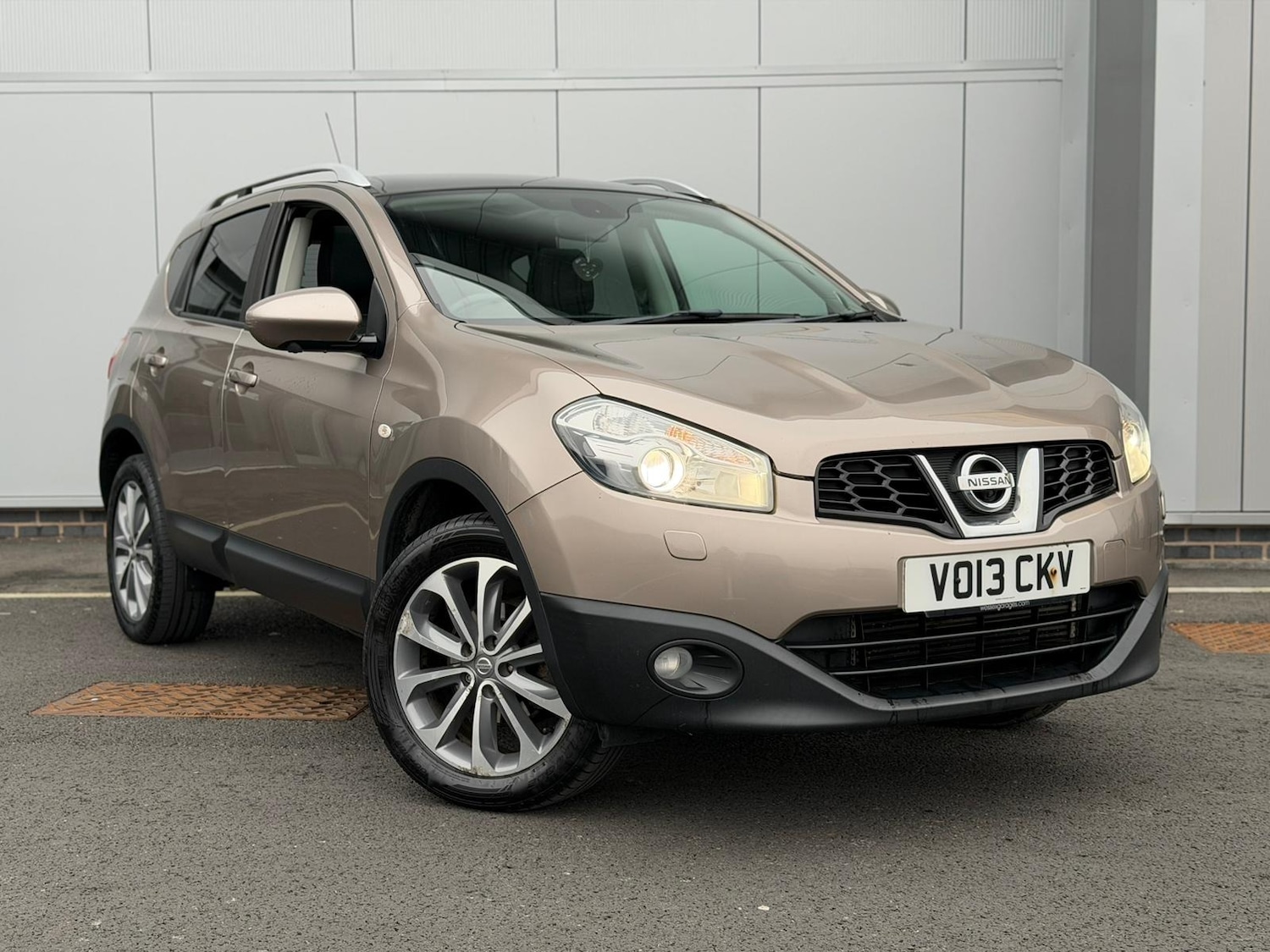 Used Nissan Qashqai 2013 for sale - 77778204: Photo 2