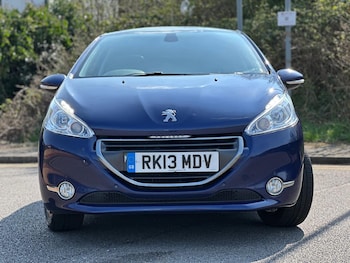 Used Peugeot 208 2013 for sale - 75545308: Photo