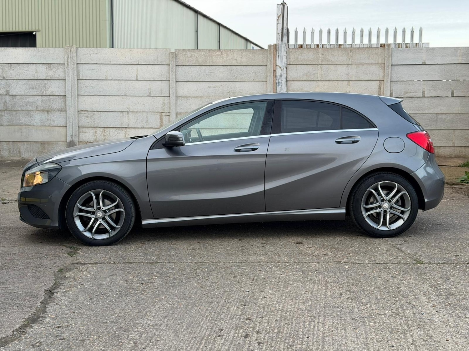 Used Mercedes-Benz A-Class 2013 for sale - 78111639: Photo 4
