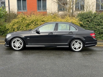 Used Mercedes-Benz C Class 2010 for sale - 77689535: Photo
