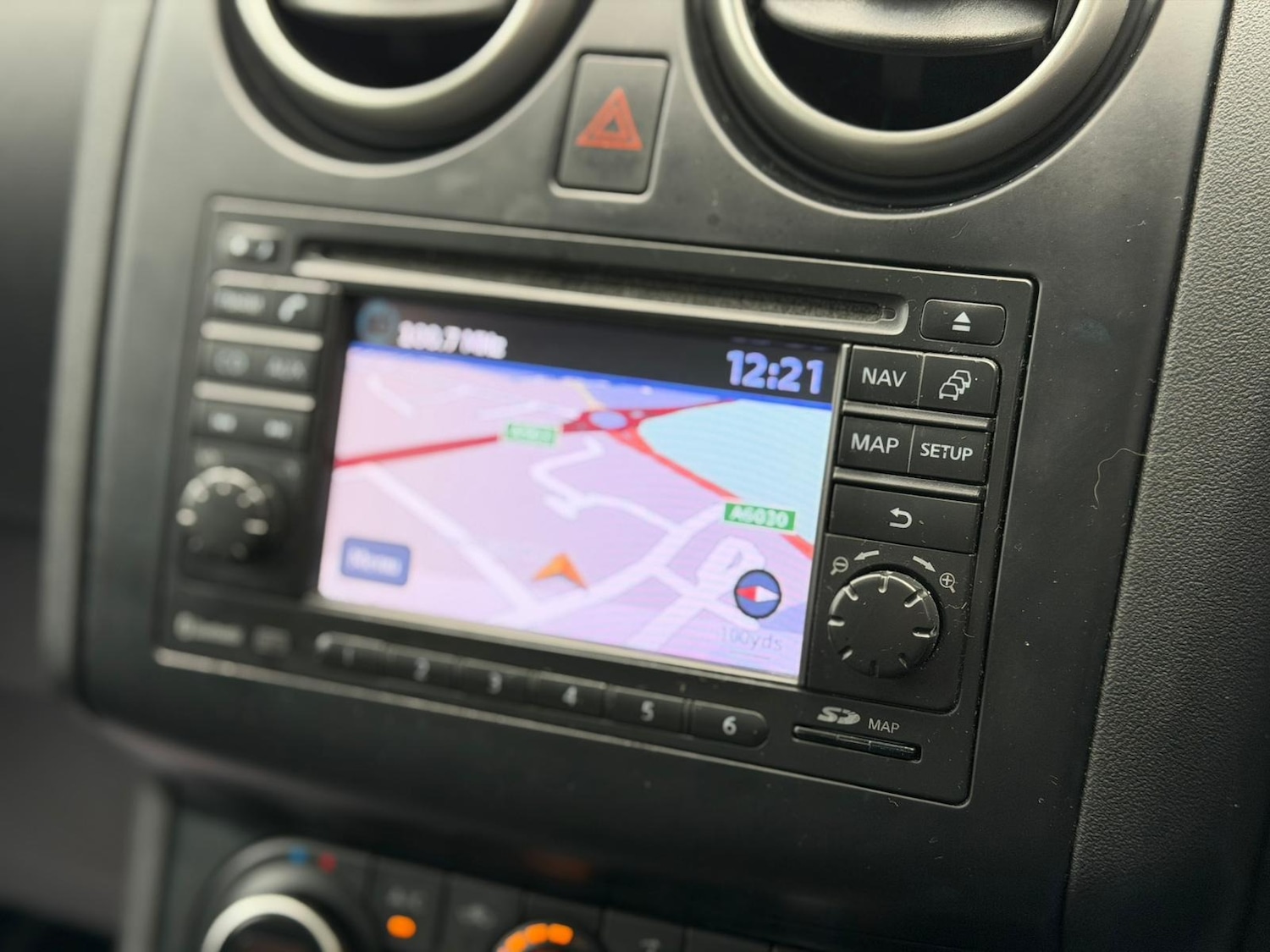 Used Nissan Qashqai 2012 for sale - 76565638: Photo 13