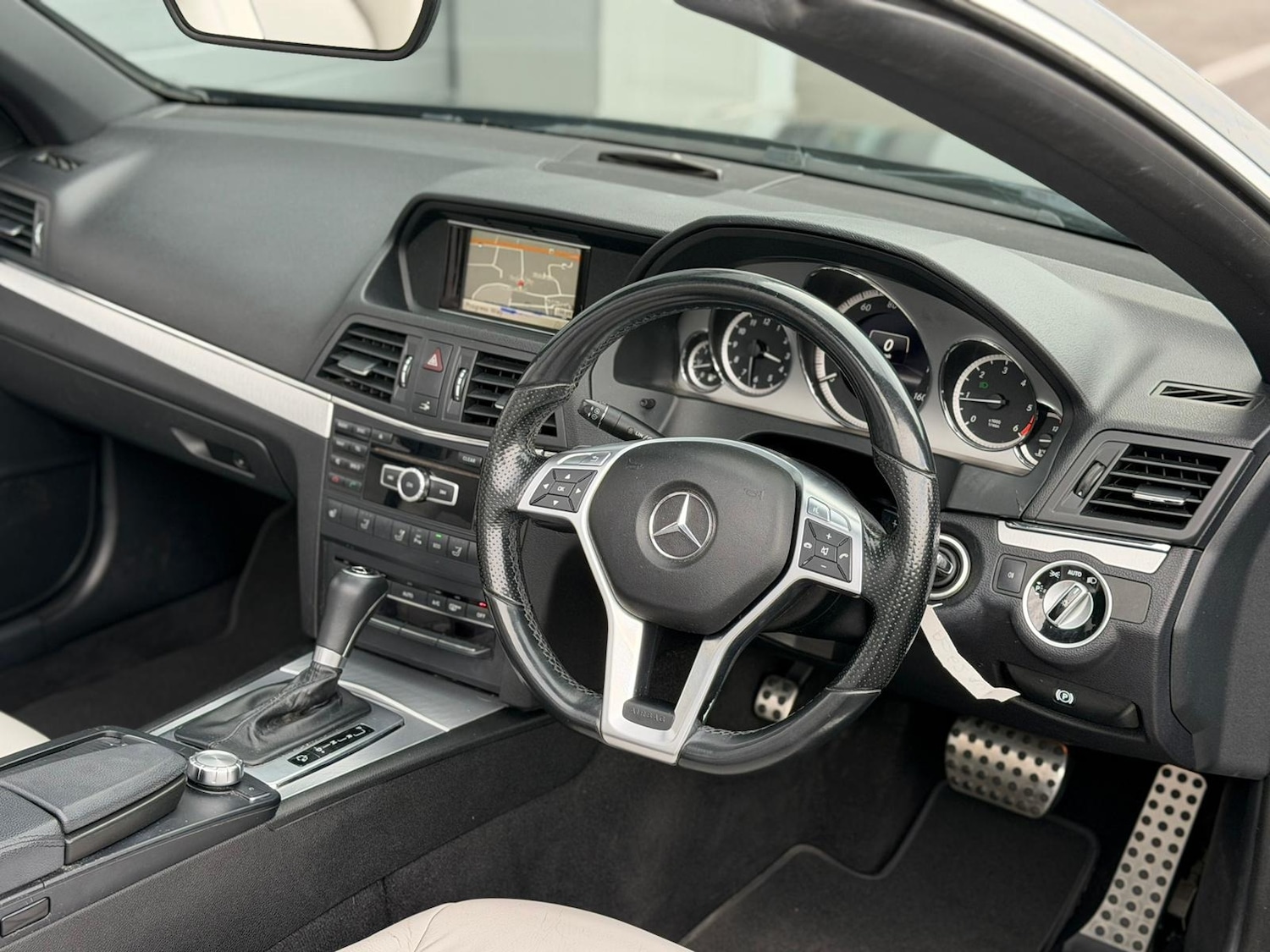 Used Mercedes-Benz E-Class 2012 for sale - 76143910: Photo 16