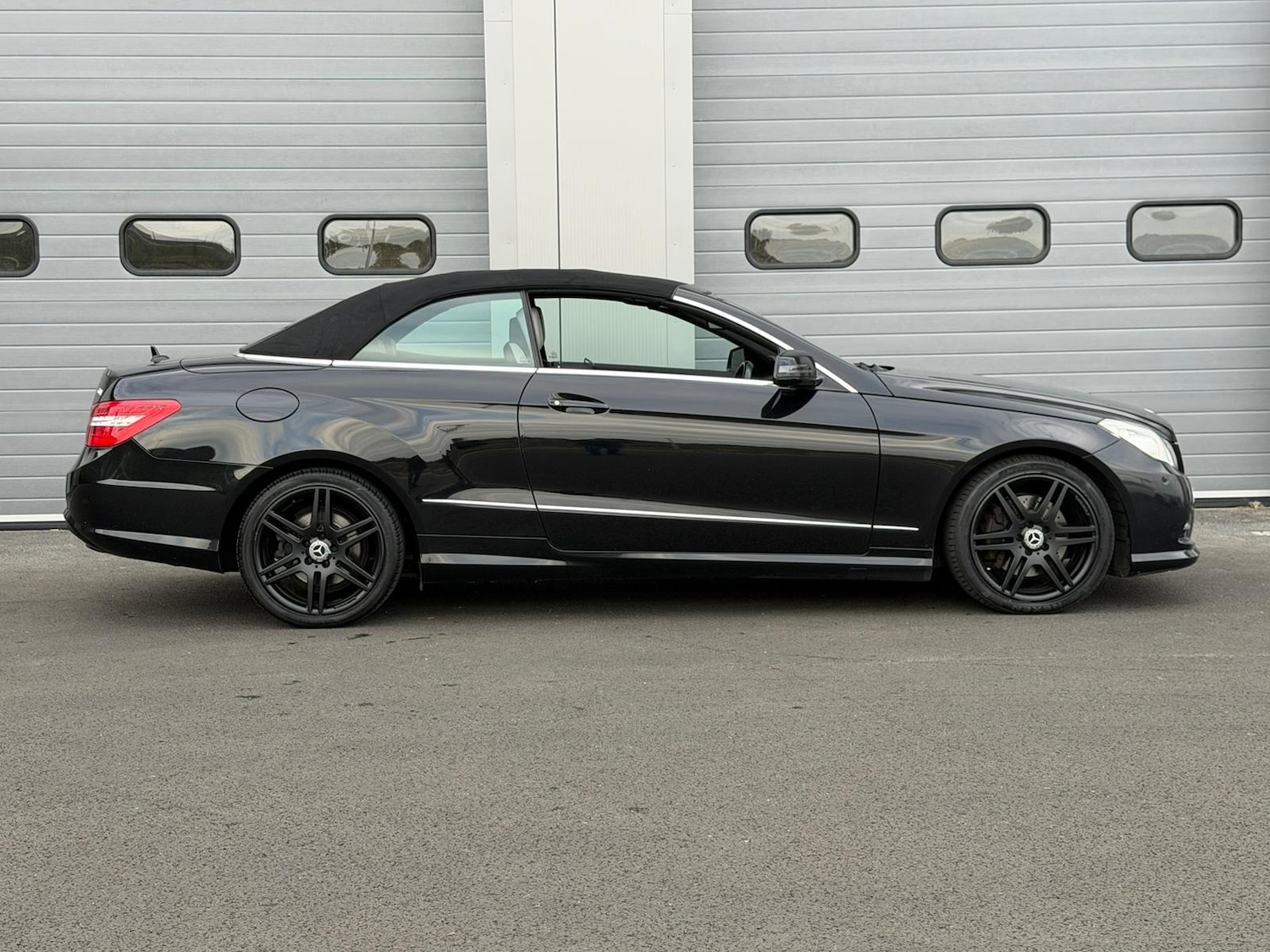 Used Mercedes-Benz E-Class 2012 for sale - 76143910: Photo 6
