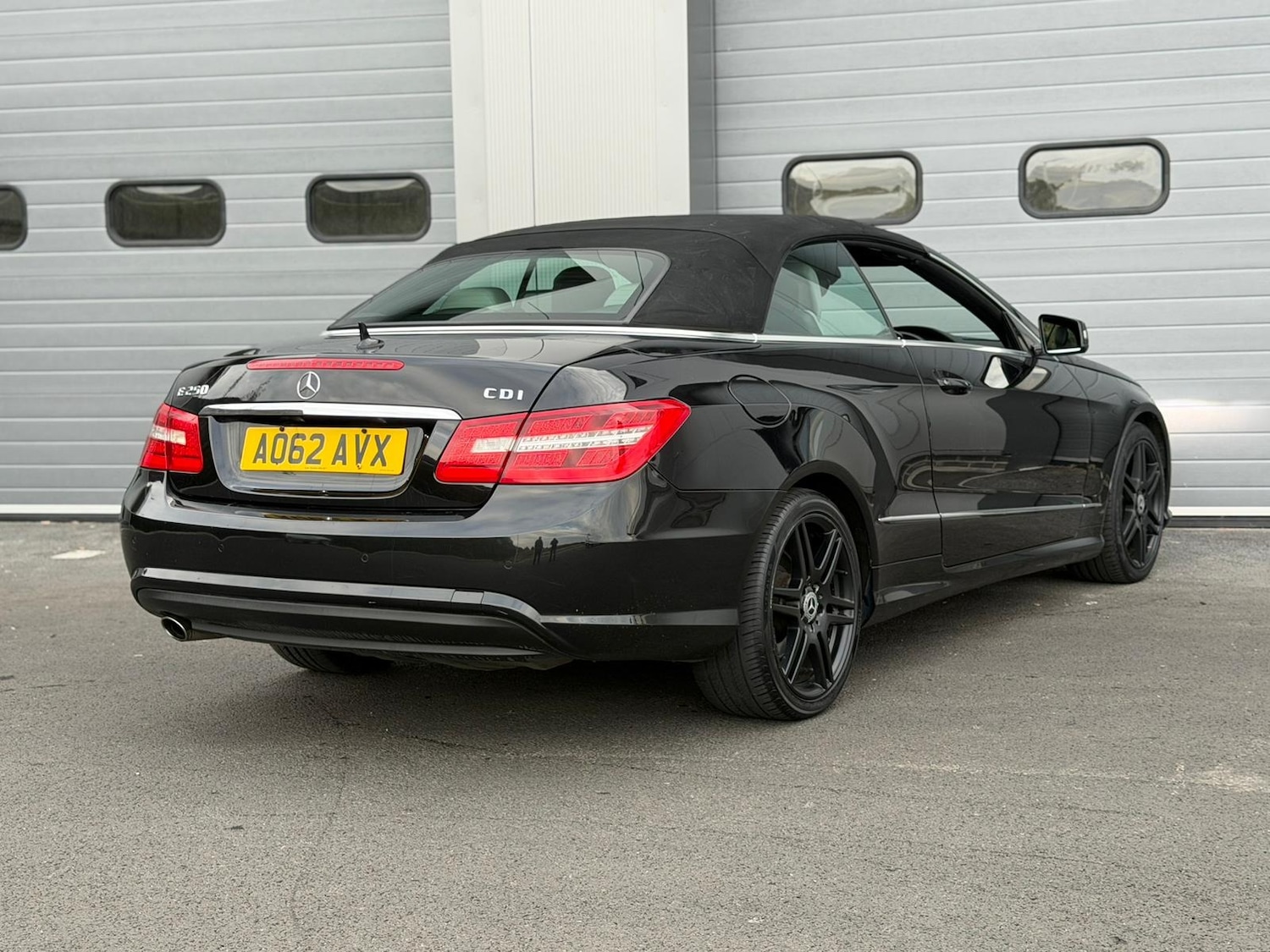 Used Mercedes-Benz E-Class 2012 for sale - 76143910: Photo 8