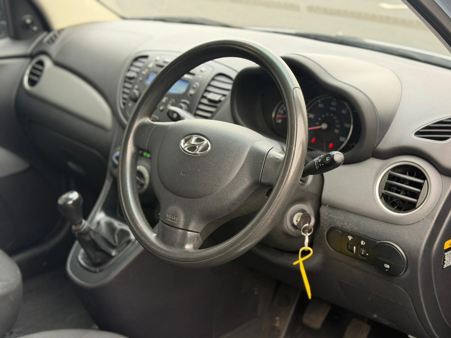 Used Hyundai i10 2011 for sale - 76719108: Photo 10