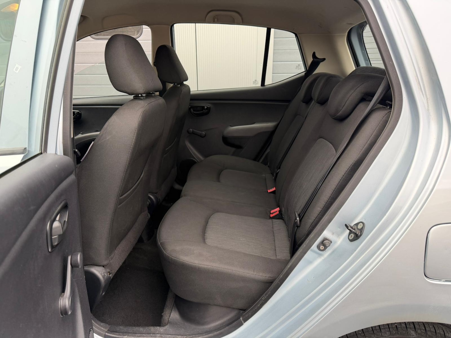 Used Hyundai i10 2011 for sale - 76719108: Photo 8