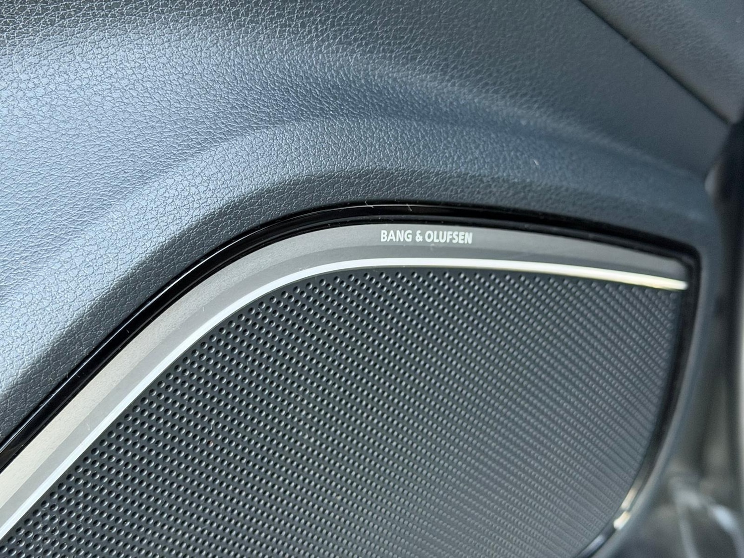 Used Audi RS3 2015 for sale - 77022947: Photo 12