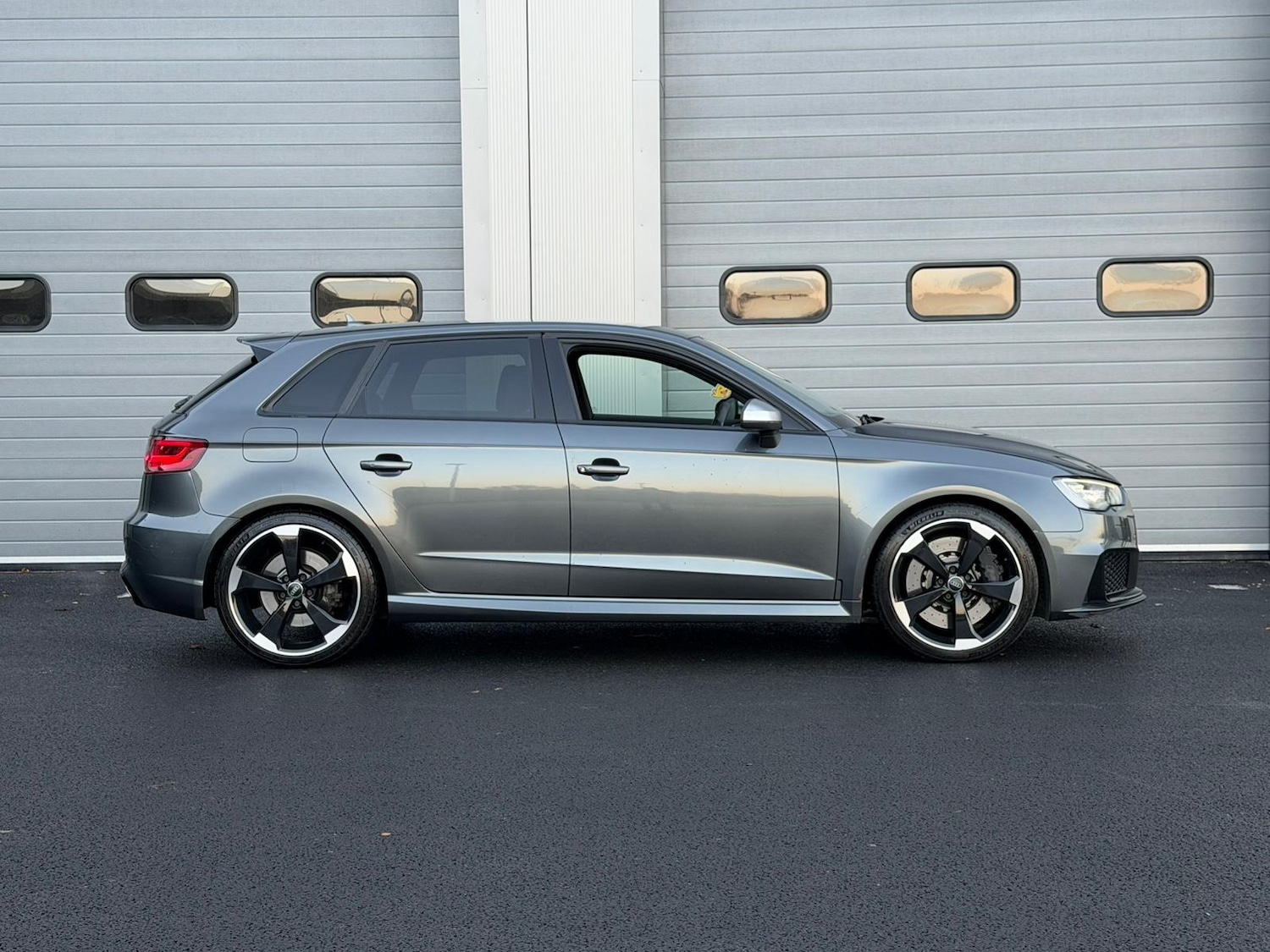 Used Audi RS3 2015 for sale - 77022947: Photo 4