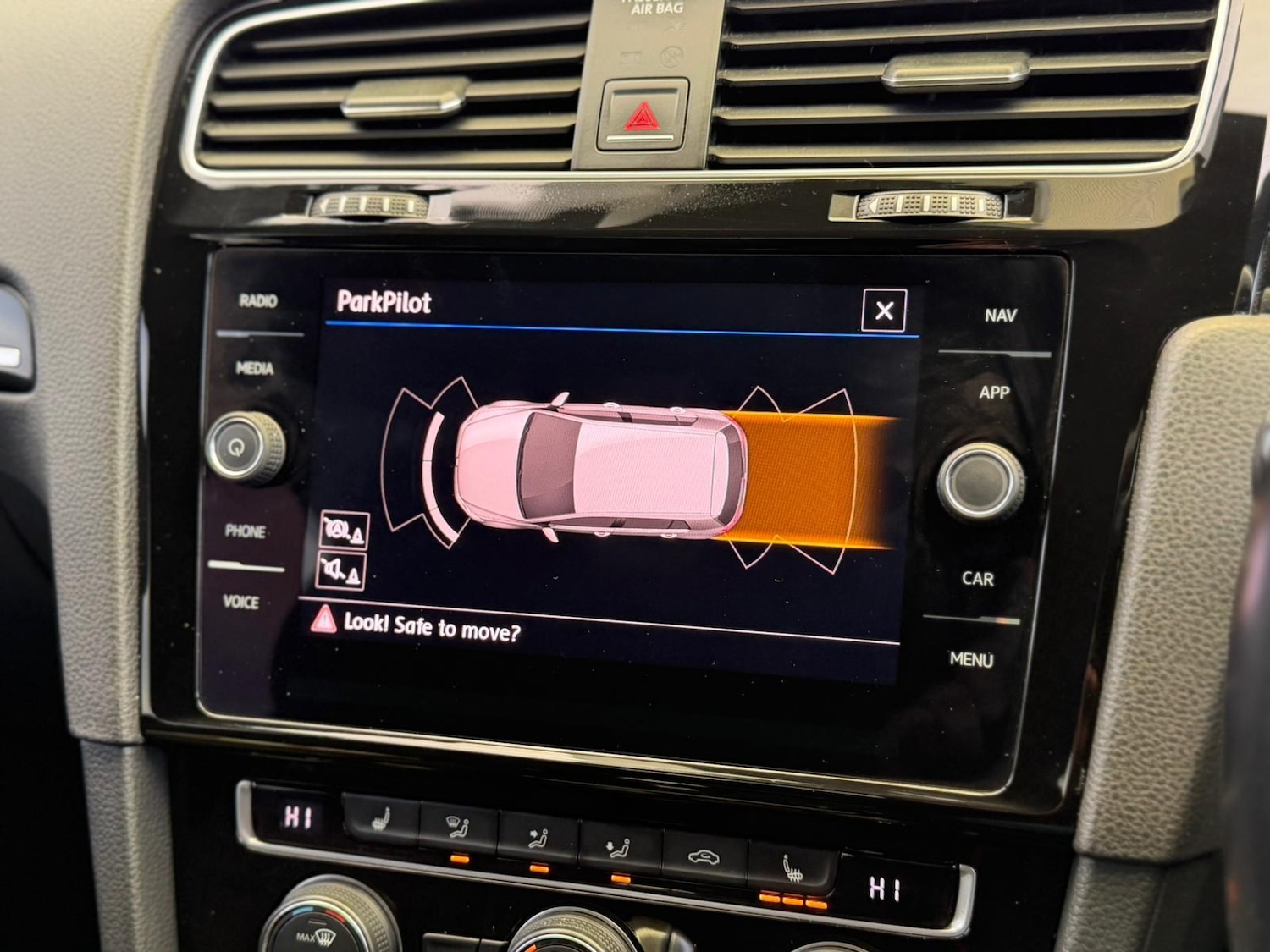 Used Volkswagen Golf 2018 for sale - 76719052: Photo 24