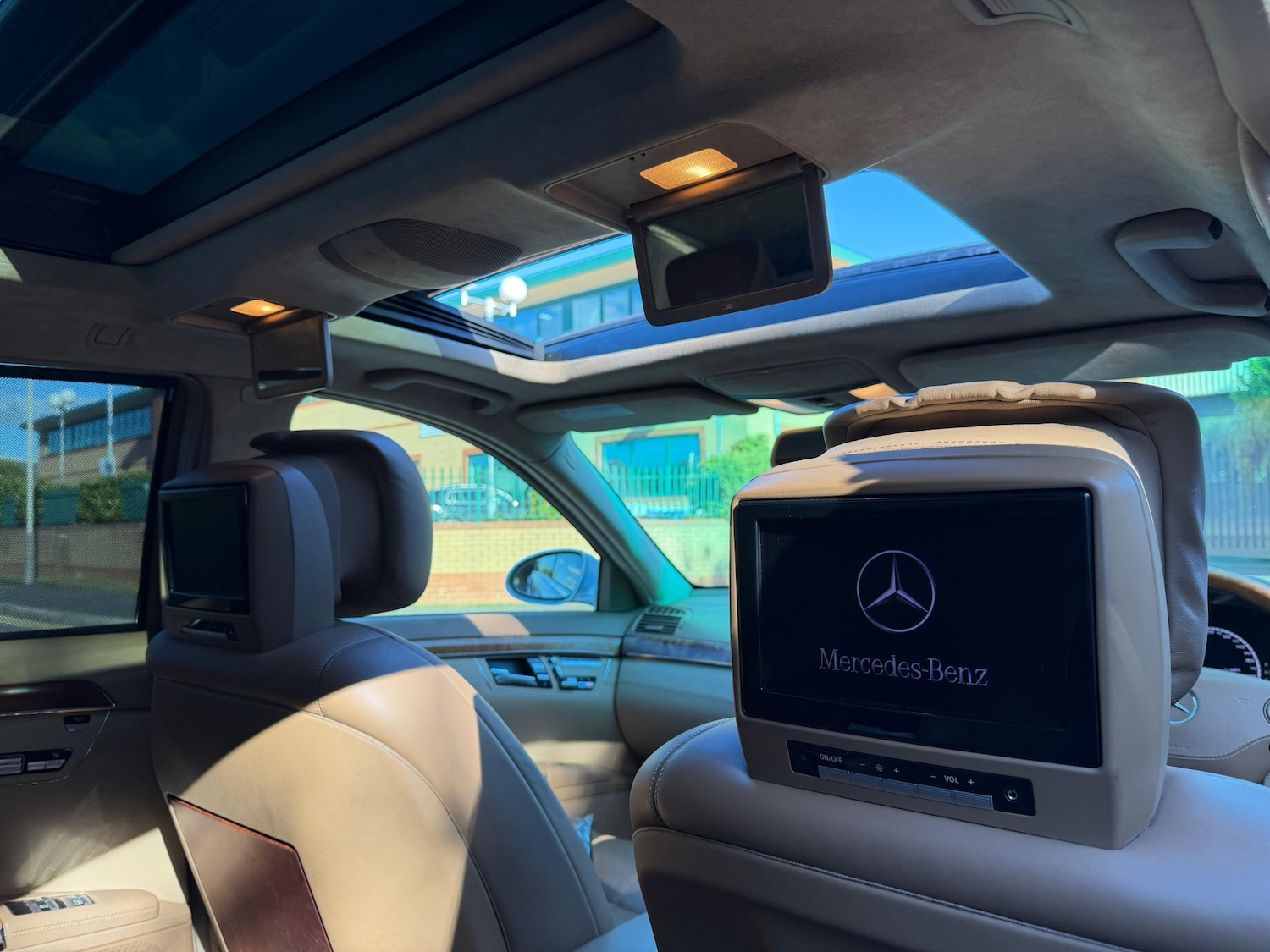Used Mercedes-Benz S-Class 2007 for sale - 76063831: Photo 15