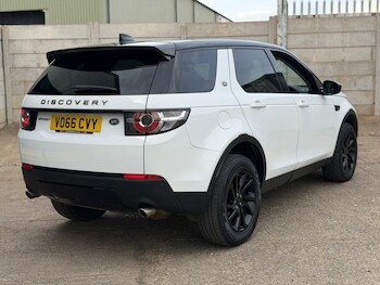 Used Land Rover Discovery Sport 2016 for sale - 78524181: Photo