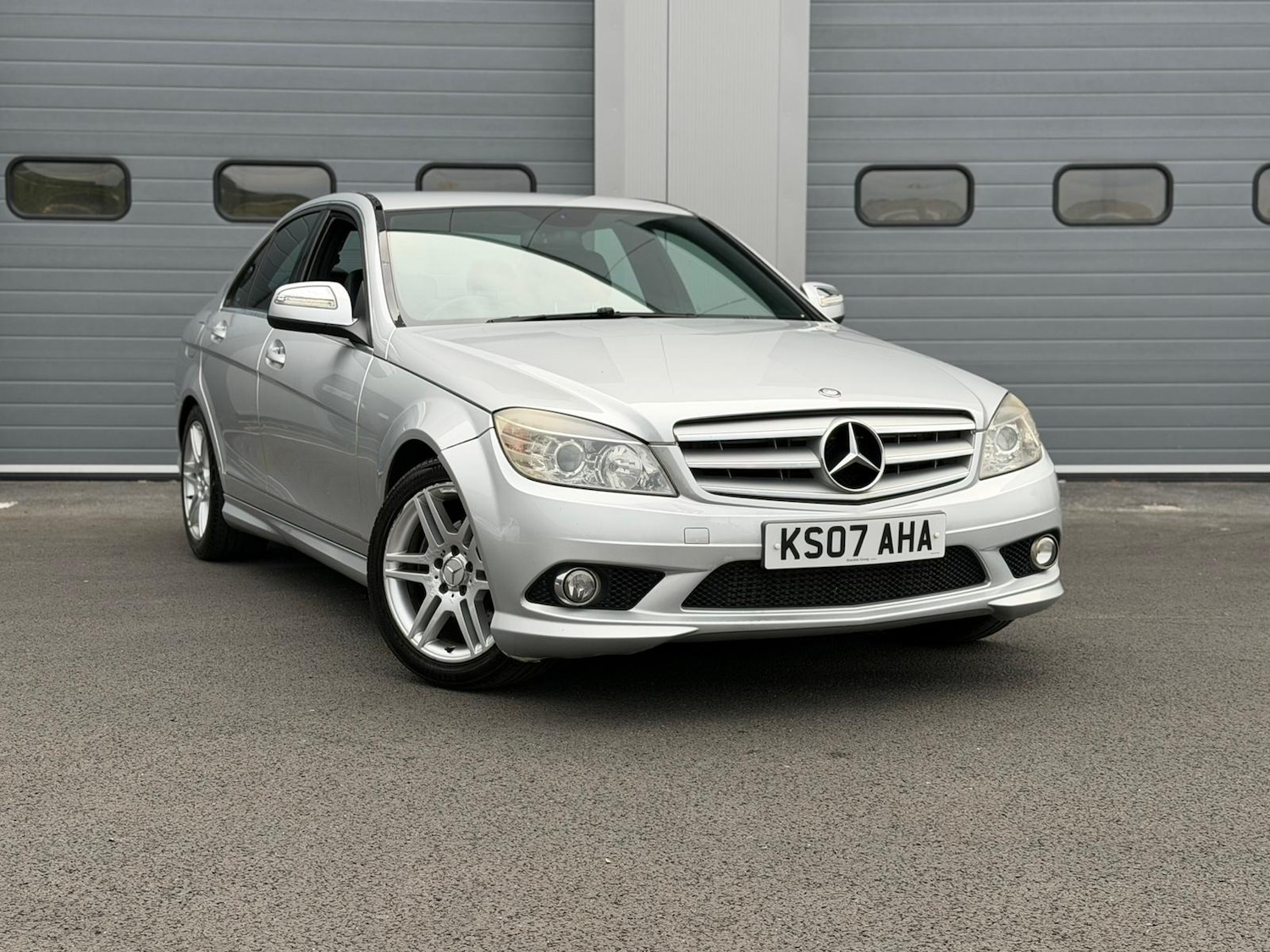 Used Mercedes-Benz C-Class 2007 for sale - 76143912: Photo 2