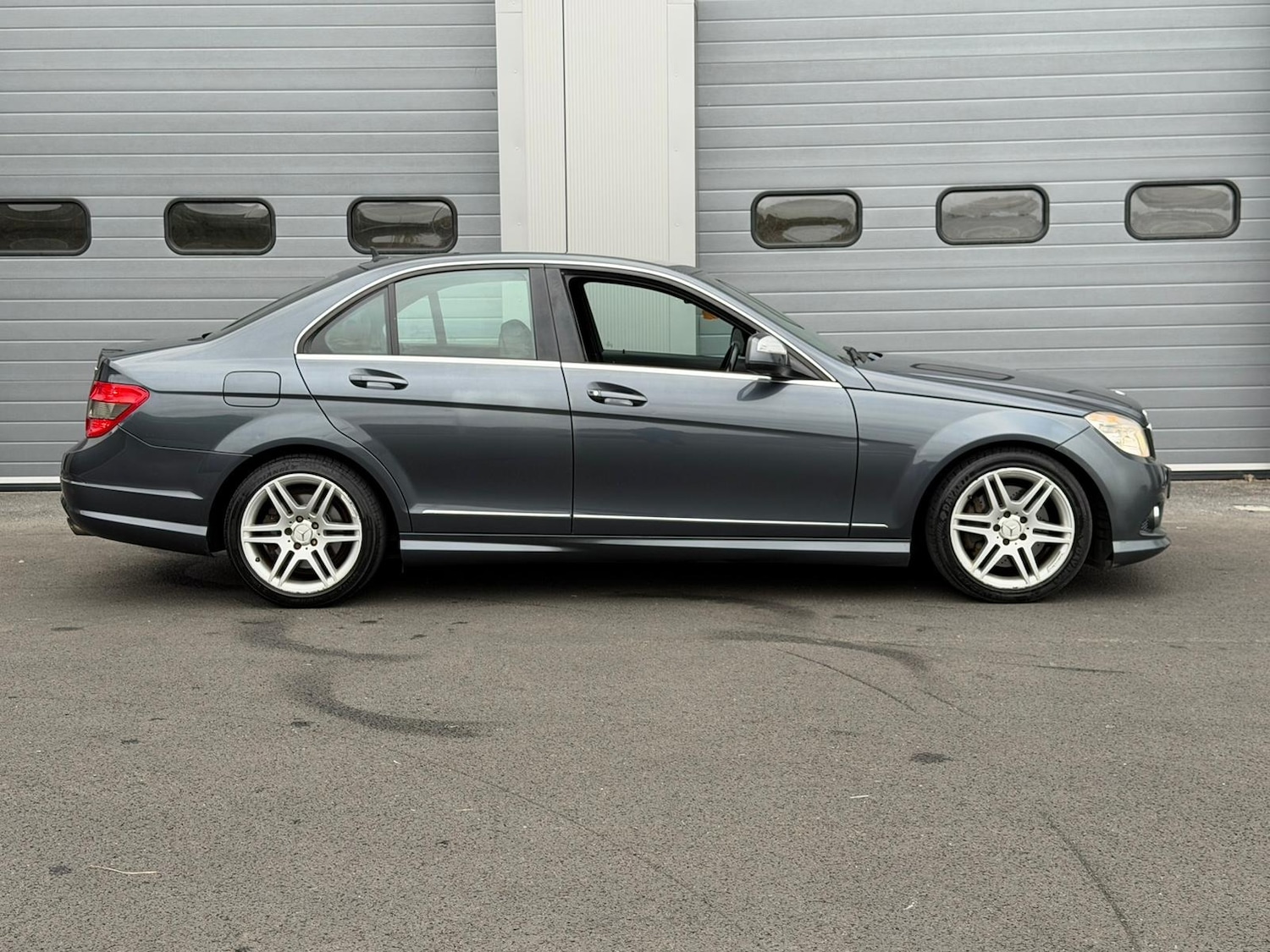 Used Mercedes-Benz C Class 2008 for sale - 76287928: Photo 3