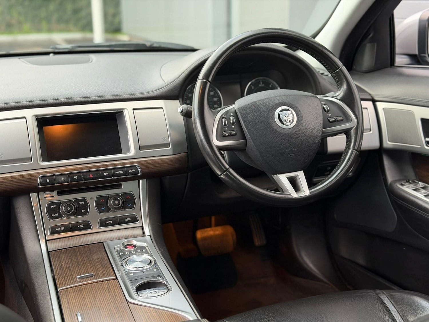 Used Jaguar XF 2013 for sale - 76807218: Photo 11