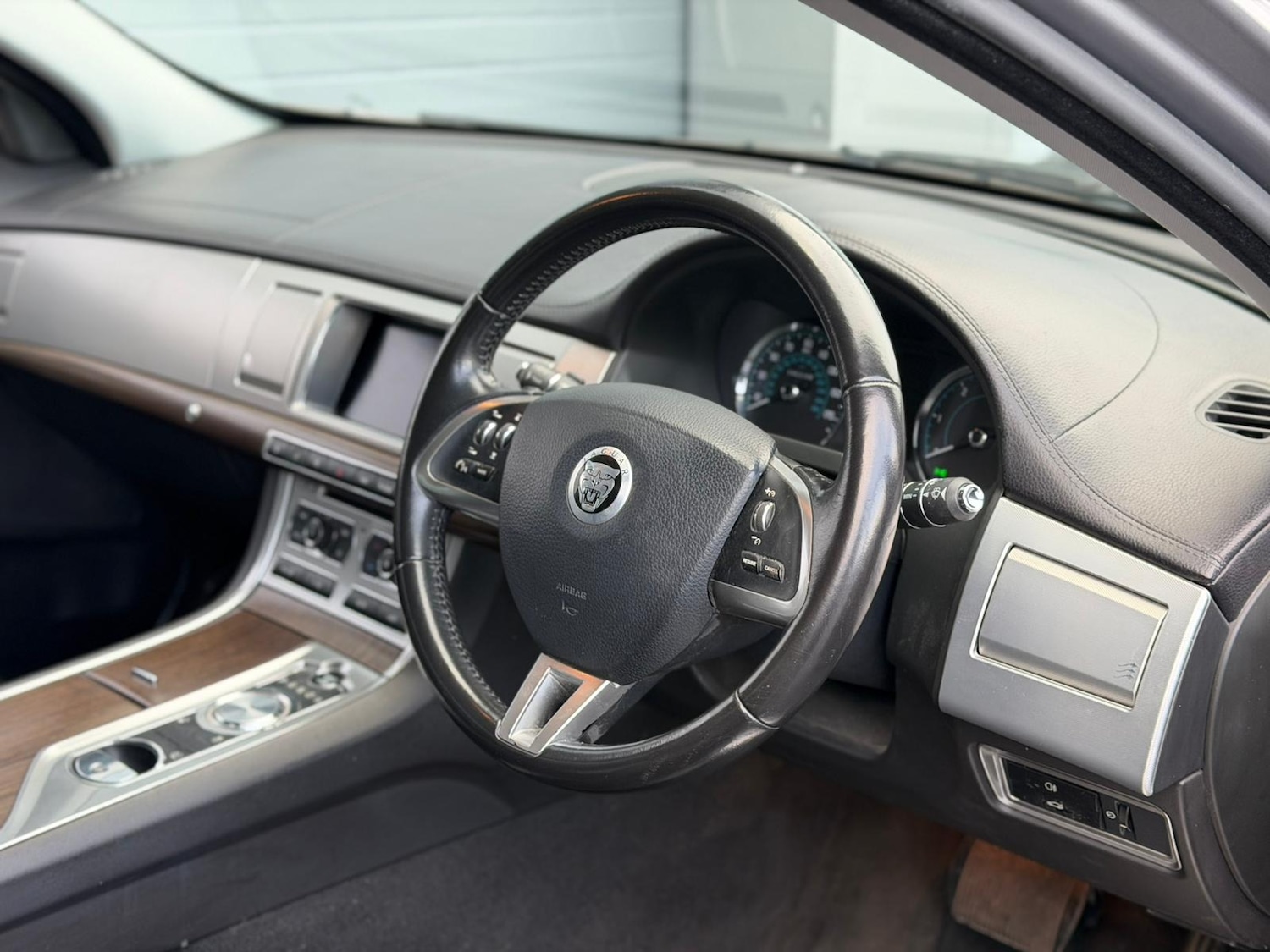 Used Jaguar XF 2013 for sale - 76807218: Photo 12