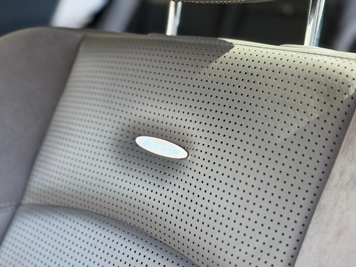 Used Mercedes-Benz CLS 2005 for sale - 77947029: Photo 16