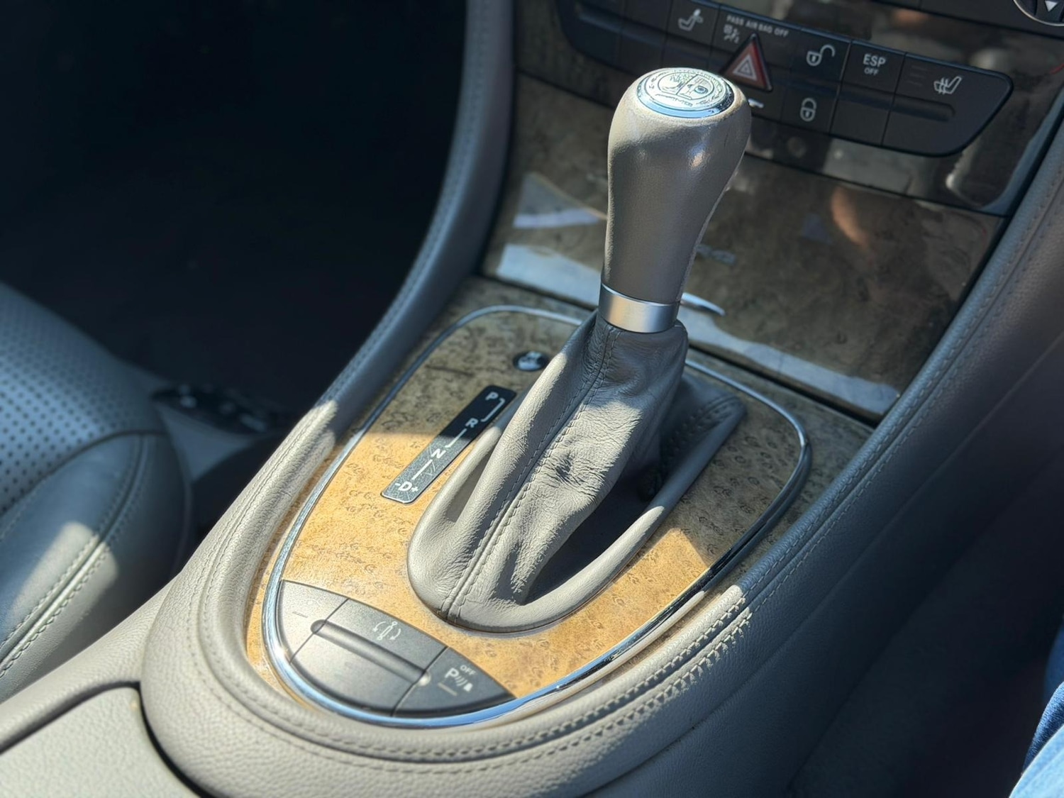 Used Mercedes-Benz CLS 2005 for sale - 77947029: Photo 24