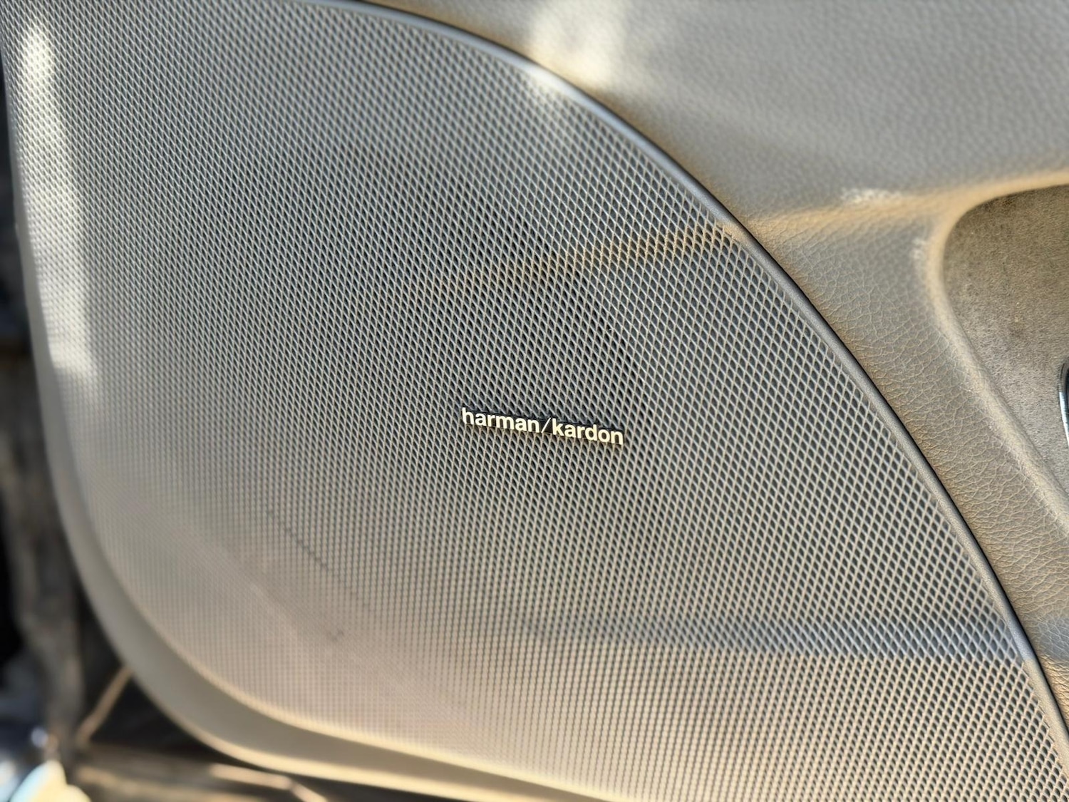 Used Mercedes-Benz CLS 2005 for sale - 77947029: Photo 25