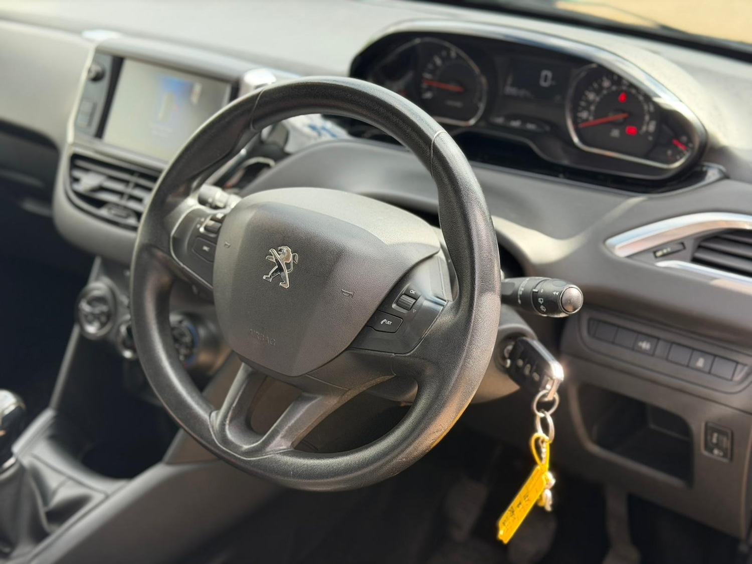 Used Peugeot 208 2013 for sale - 78149735: Photo 11