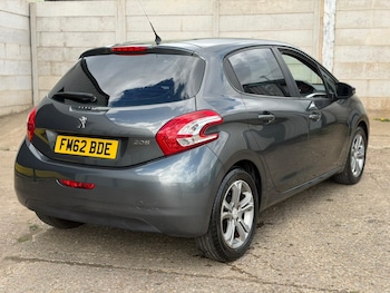 Used Peugeot 208 2013 for sale - 78149735: Photo