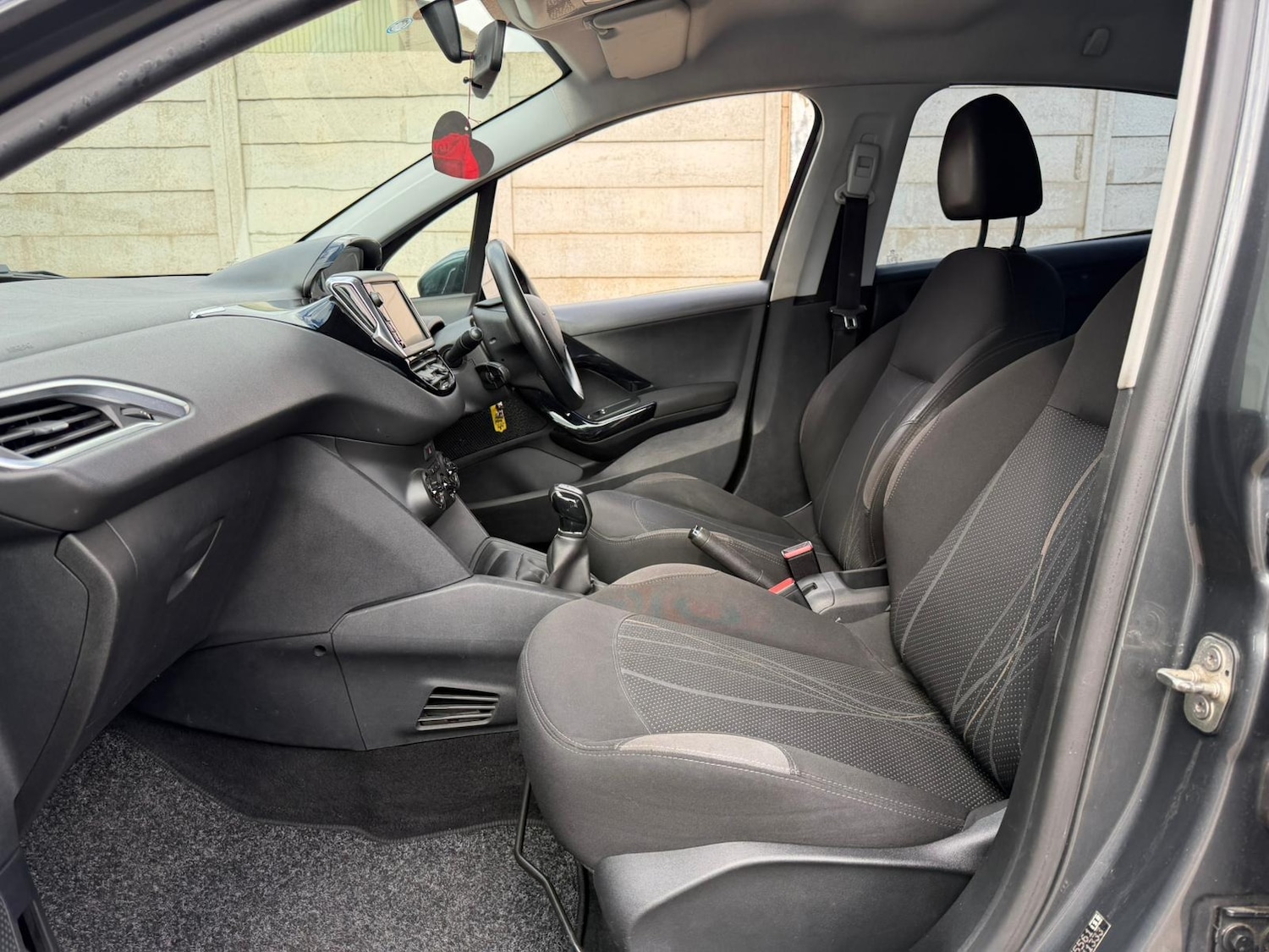 Used Peugeot 208 2013 for sale - 78149735: Photo 6