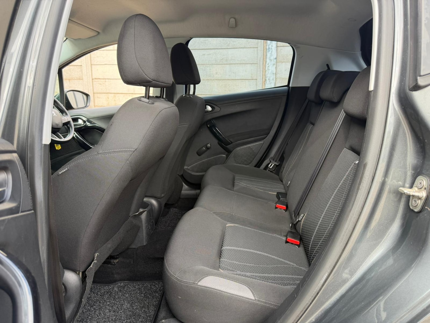 Used Peugeot 208 2013 for sale - 78149735: Photo 7