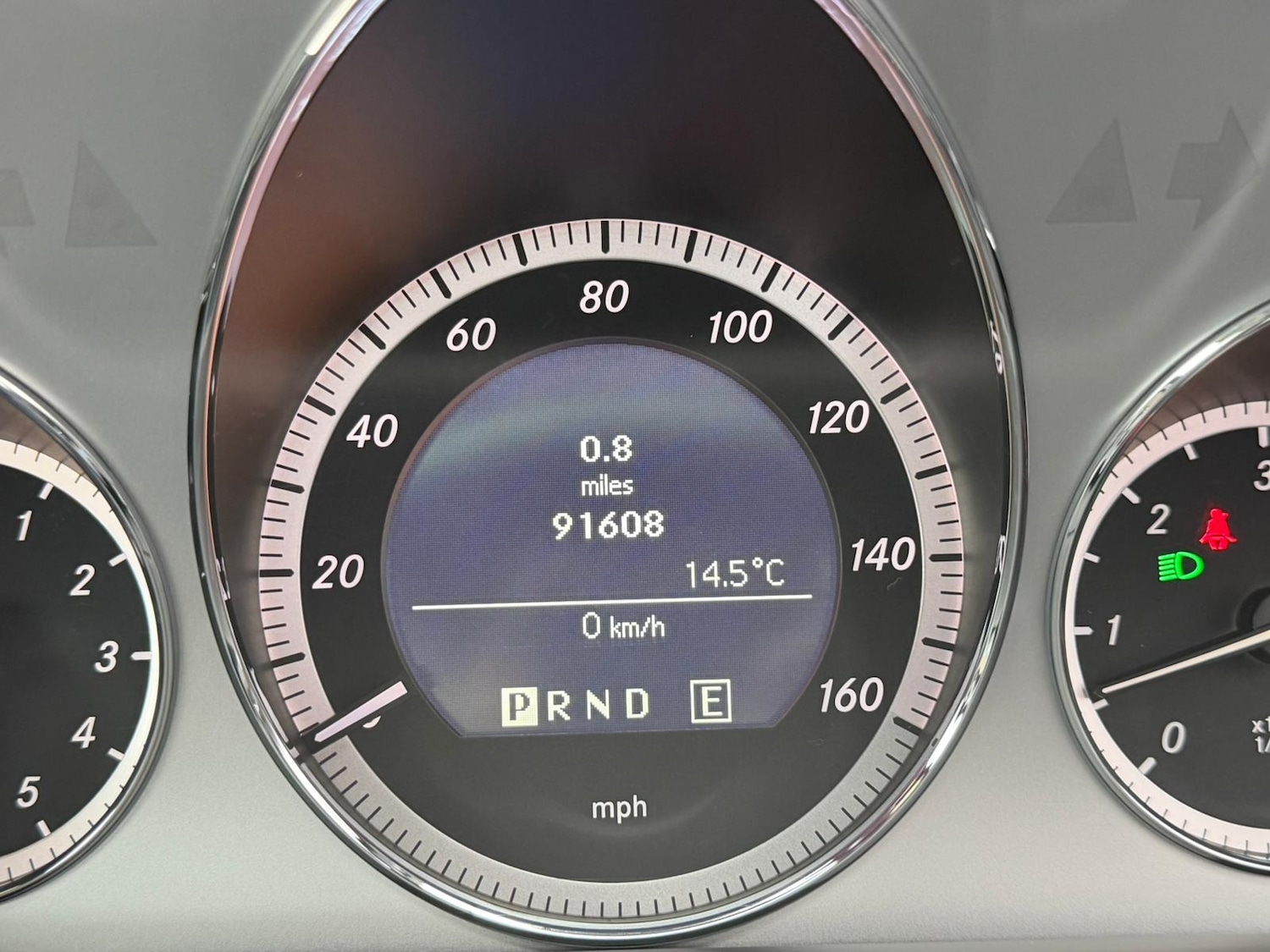 Used Mercedes-Benz E-Class 2010 for sale - 76143922: Photo 18