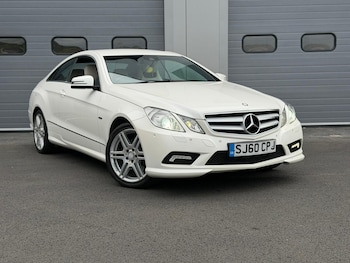 Used Mercedes-Benz E-Class 2010 for sale - 76143922: Photo 2