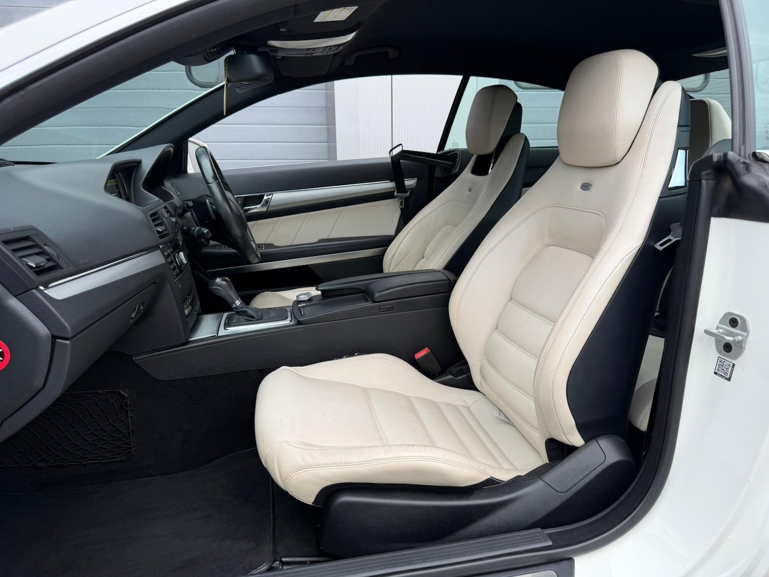 Used Mercedes-Benz E-Class 2010 for sale - 76143922: Photo 8