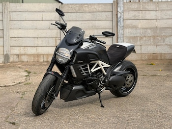 Used Ducati DIAVEL AMG 2012 for sale - bike-78196612: Photo
