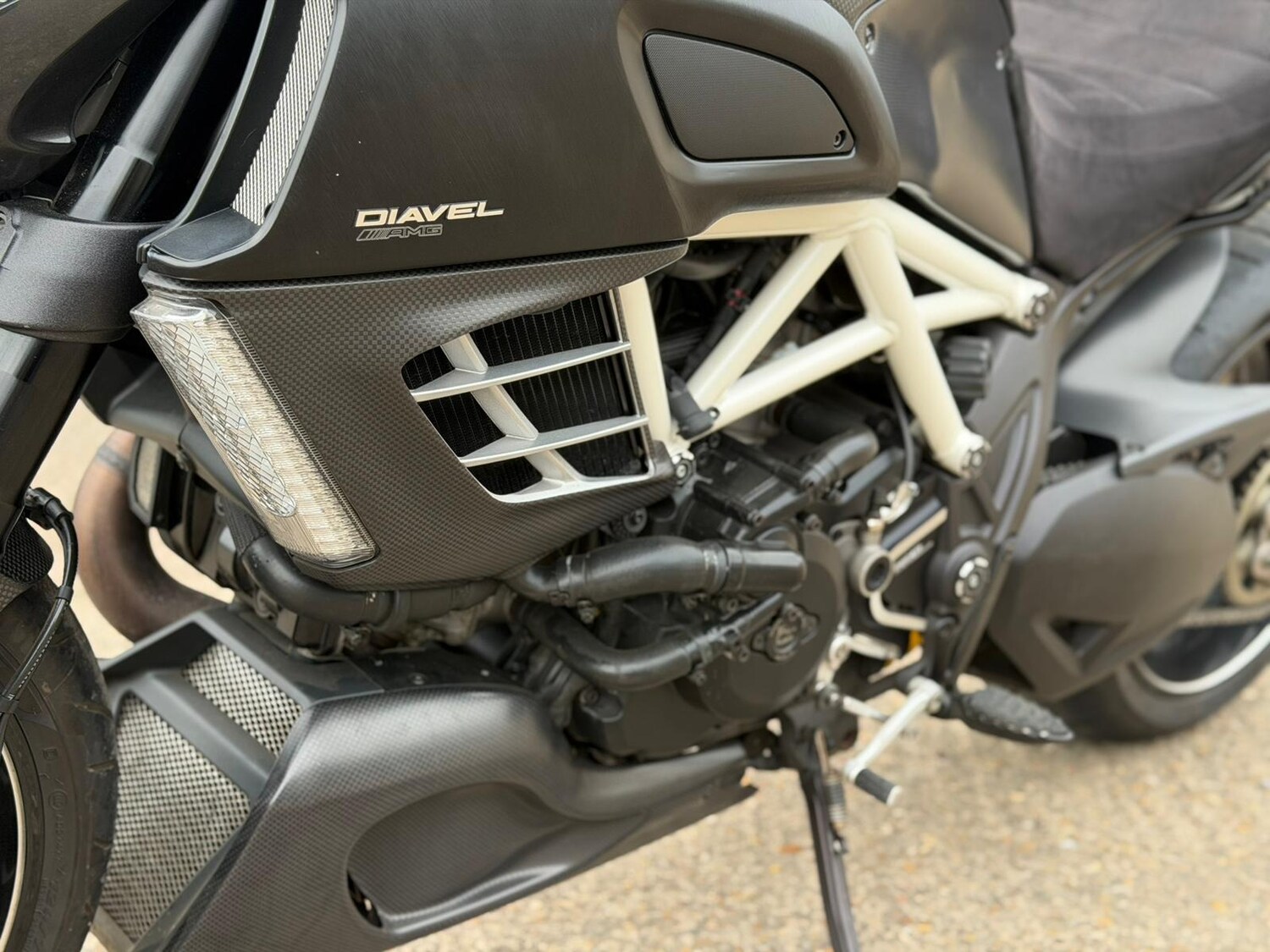 Ducati DIAVEL AMG