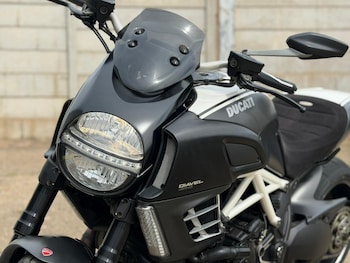 Used Ducati DIAVEL AMG 2012 for sale - bike-78196612: Photo