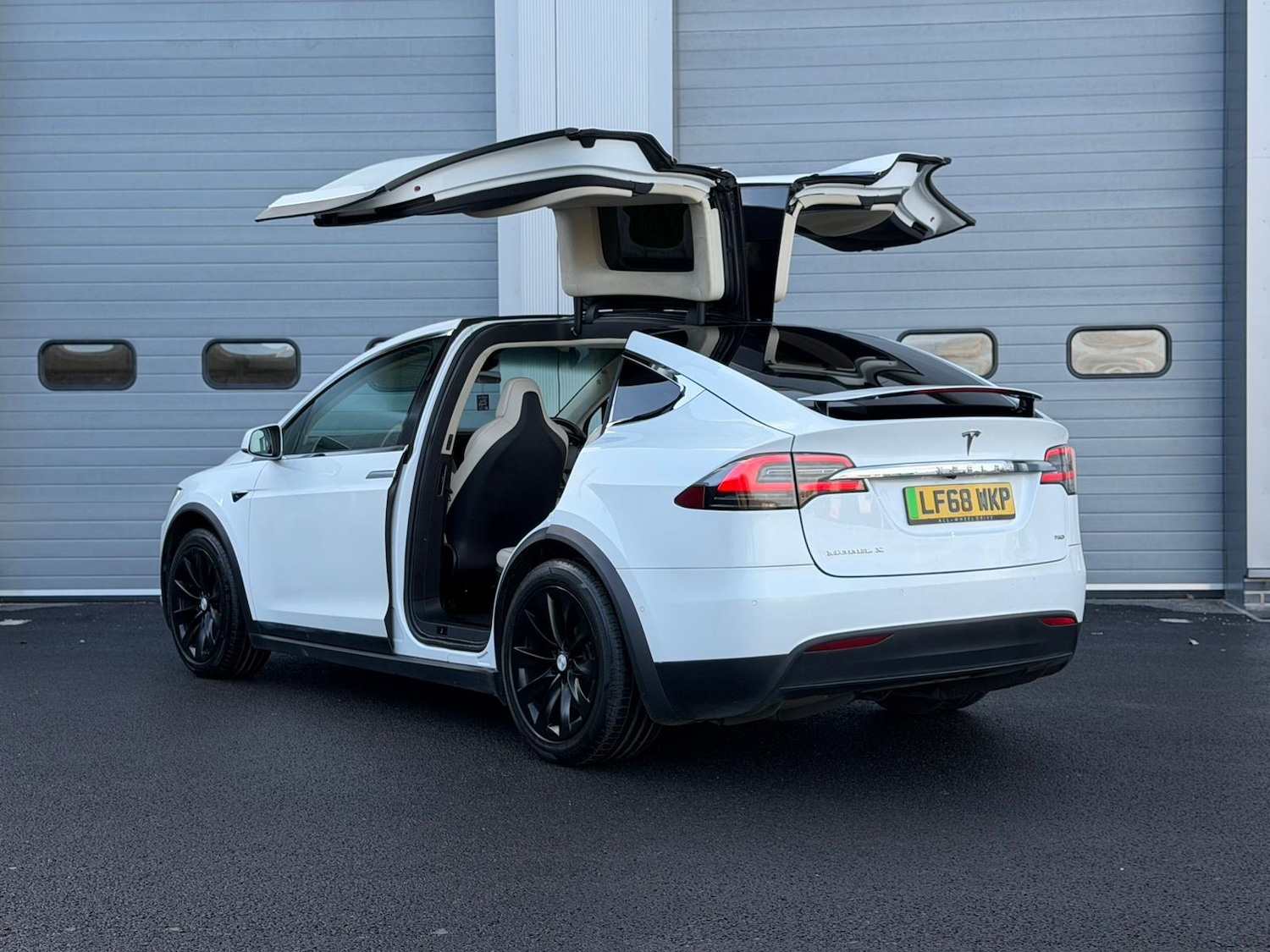 Used Tesla Model X 2018 for sale - 76565698: Photo 10