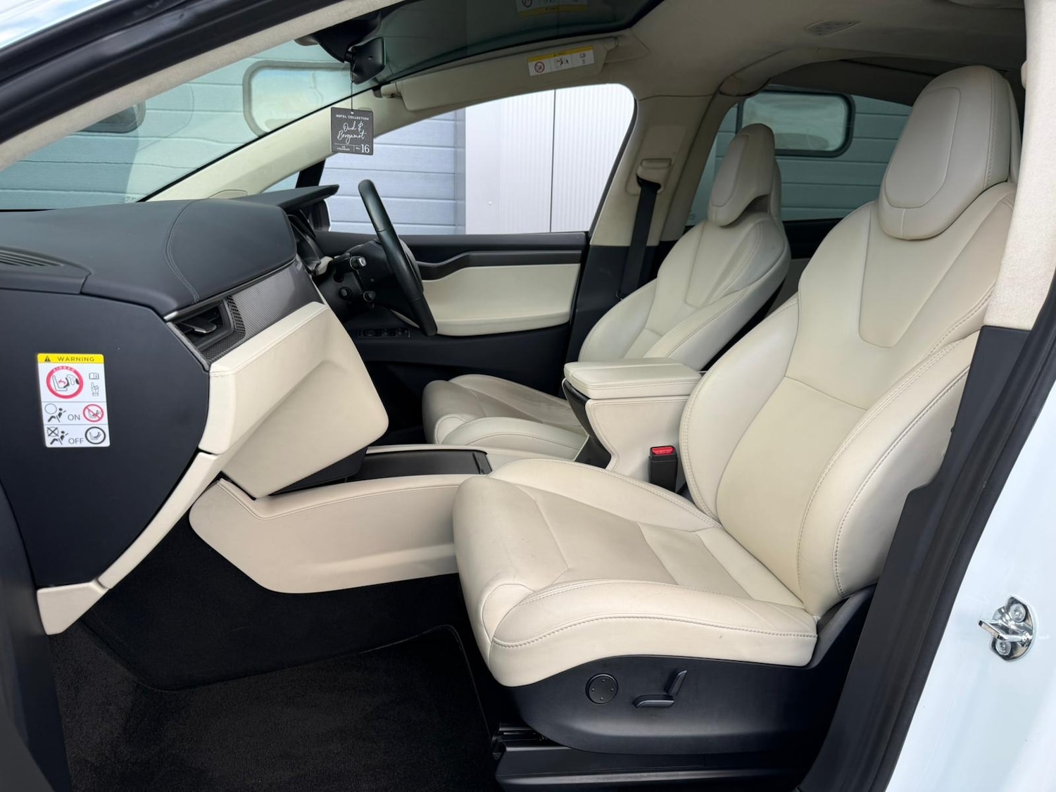 Used Tesla Model X 2018 for sale - 76565698: Photo 14