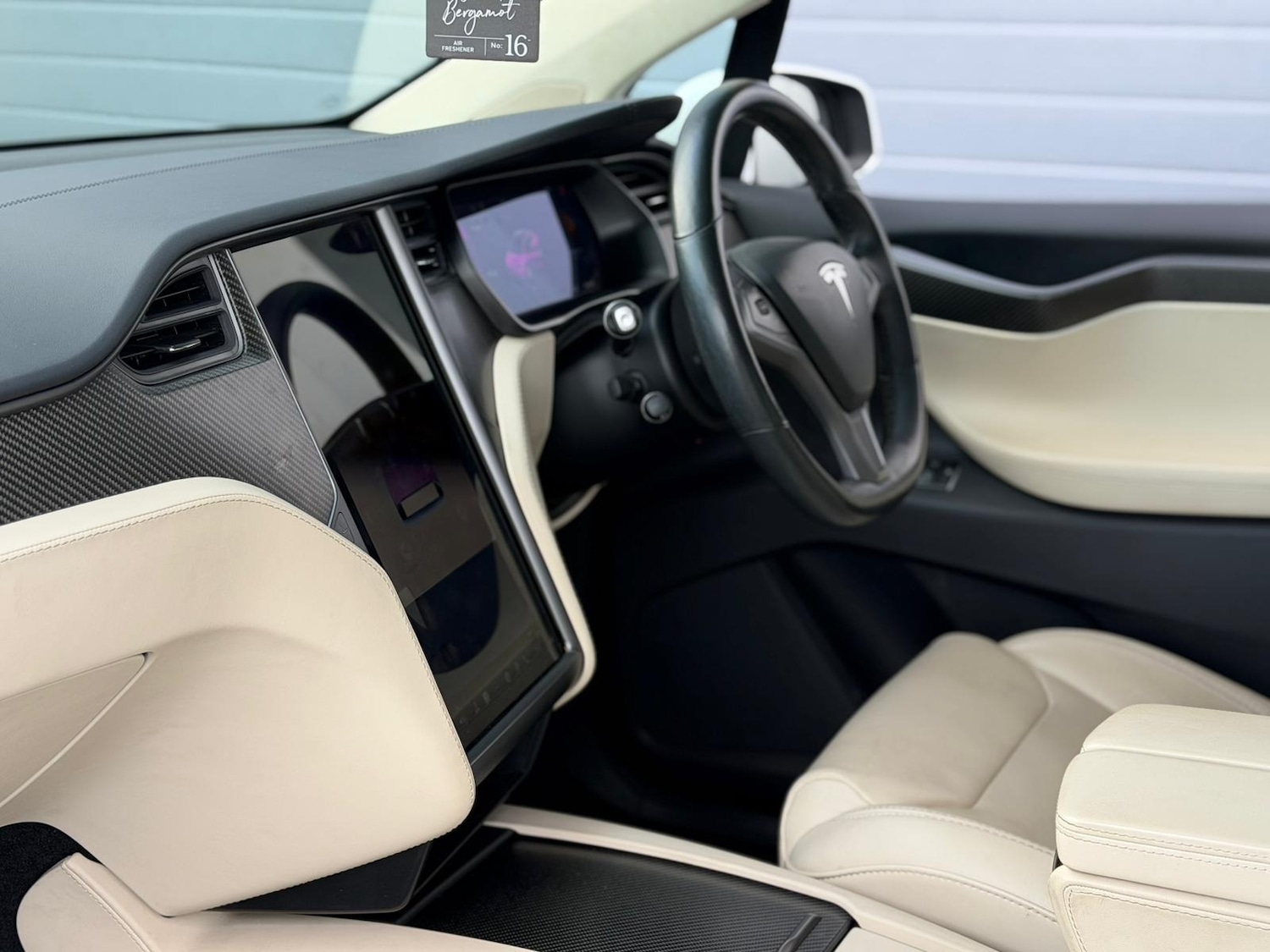 Used Tesla Model X 2018 for sale - 76565698: Photo 17