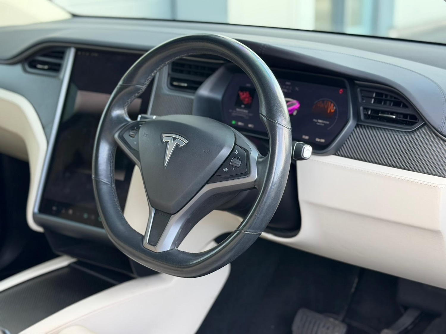 Used Tesla Model X 2018 for sale - 76565698: Photo 18