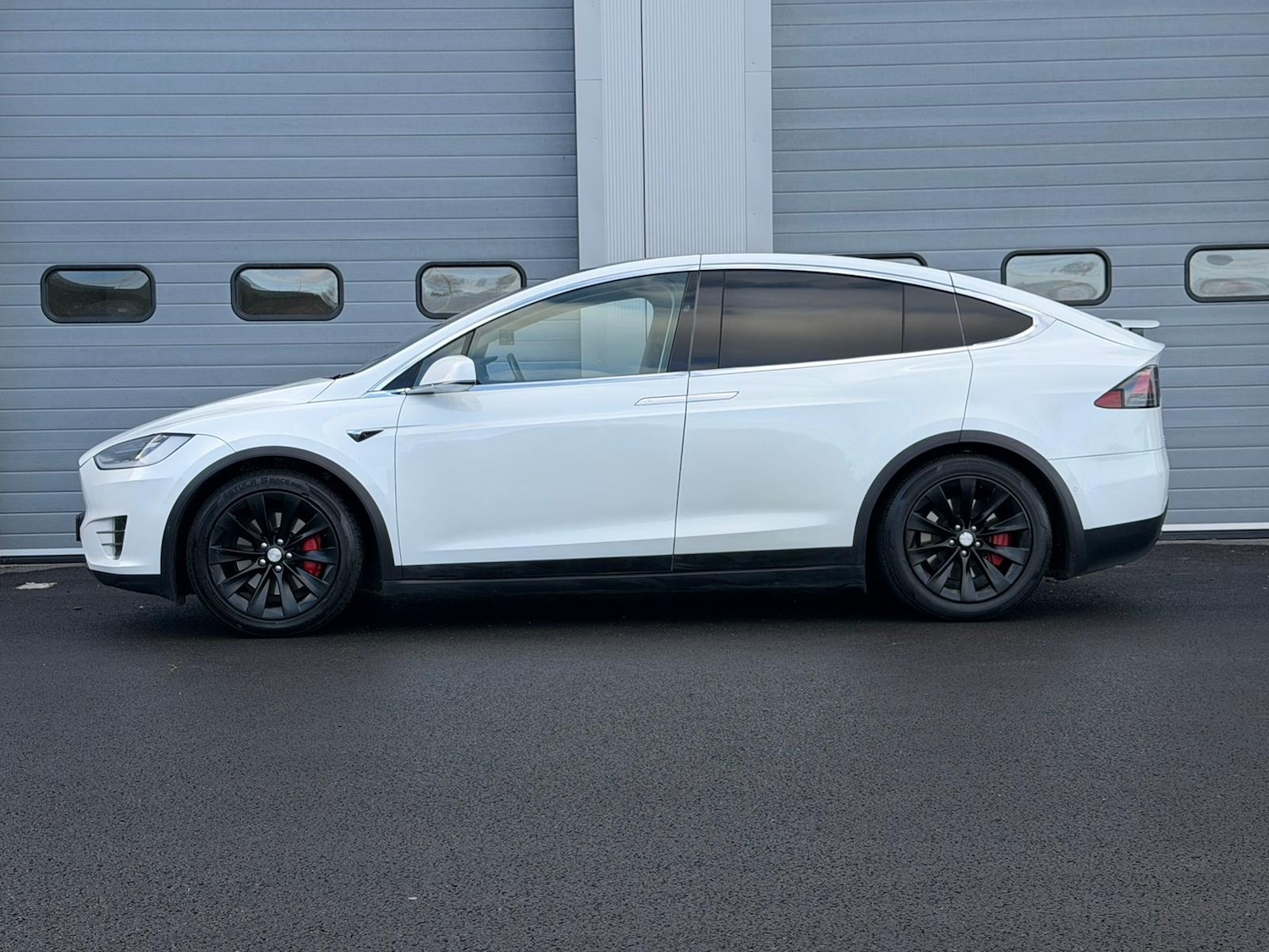 Used Tesla Model X 2018 for sale - 76565698: Photo 5