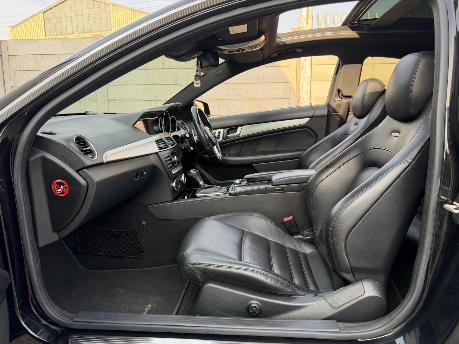 Used Mercedes-Benz C Class 2013 for sale - 77947137: Photo 14