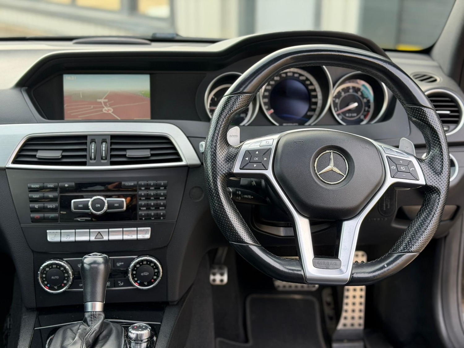 Used Mercedes-Benz C Class 2013 for sale - 77947137: Photo 19