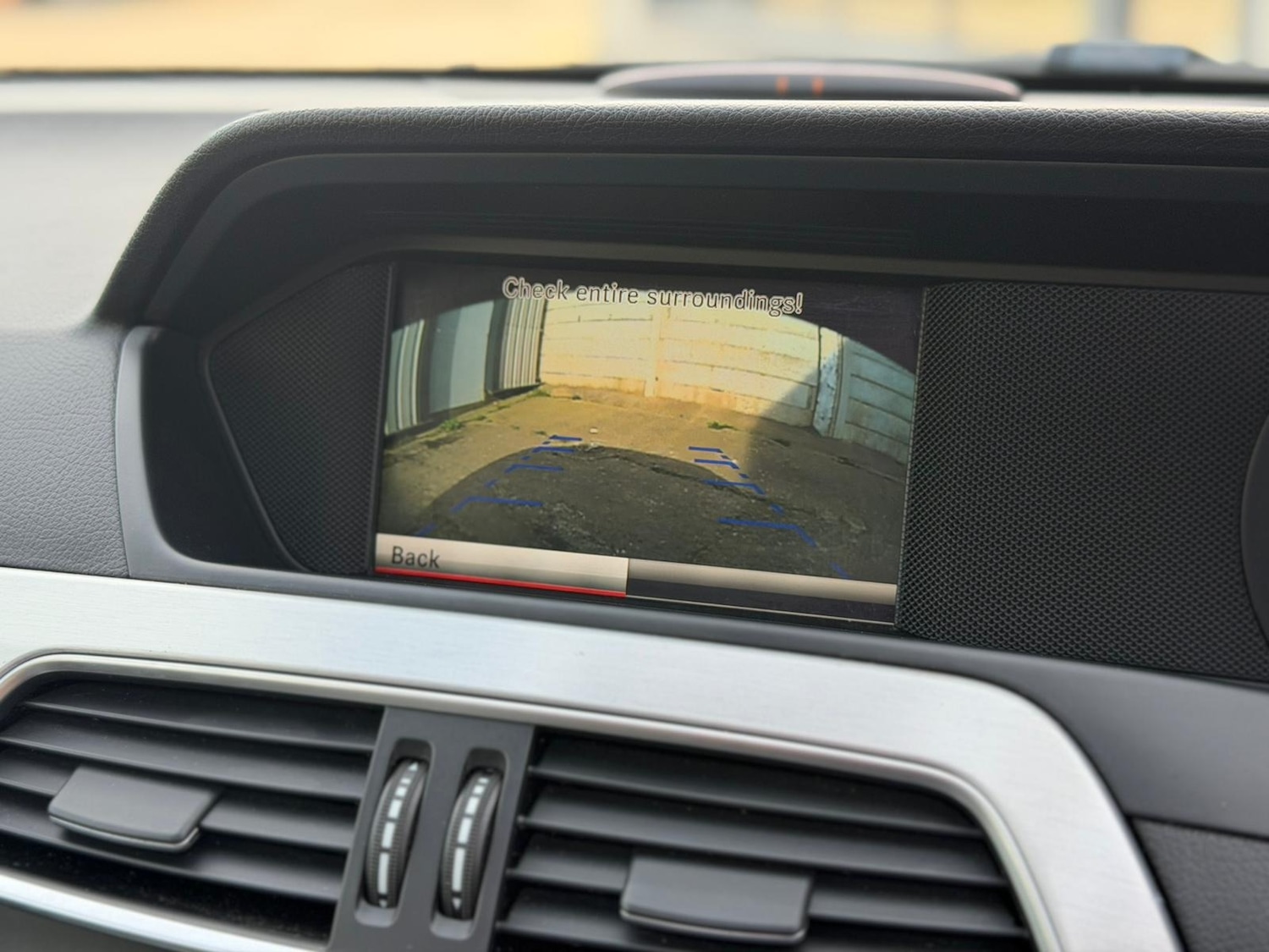 Used Mercedes-Benz C Class 2013 for sale - 77947137: Photo 24