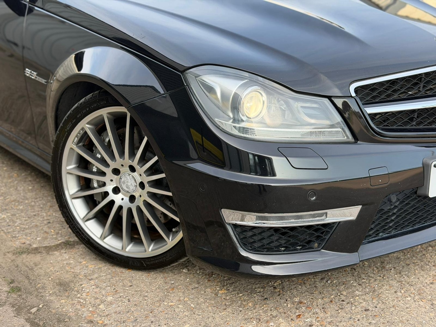 Used Mercedes-Benz C Class 2013 for sale - 77947137: Photo 4